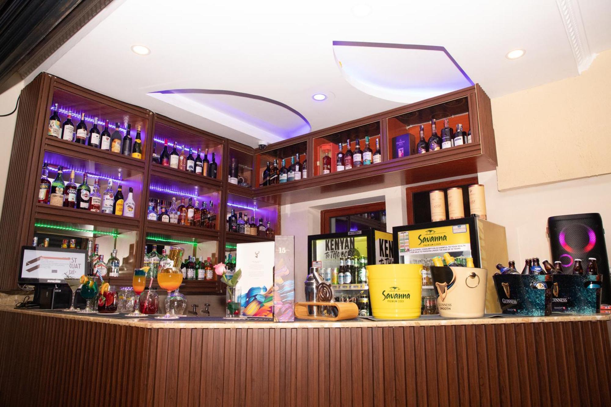 West Lerruat Hotel Nairobi Exterior photo